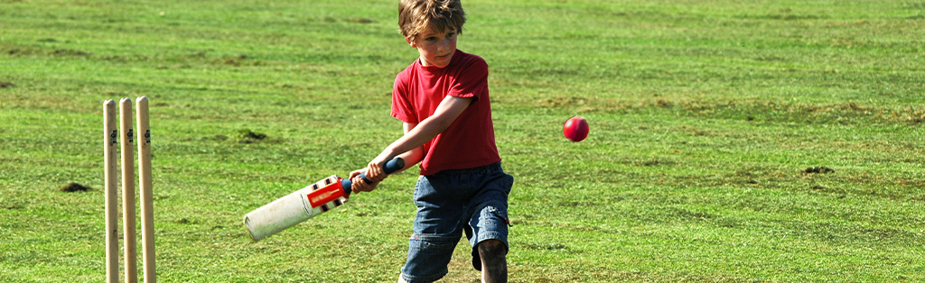 Cricket for Schools: How to Teach It in PE 6 Practice makes perfect when it comes to batting.