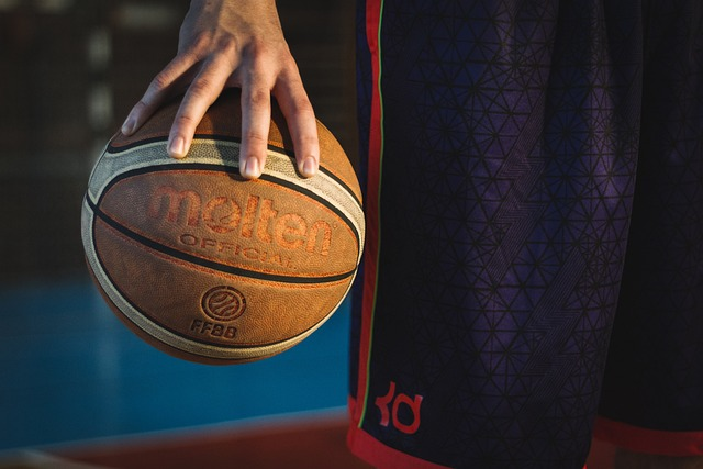 The Ultimate List of Olympic Sports 6 man, ball, basketball