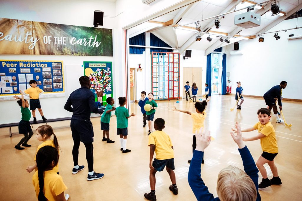 6 Dodgeball Games for Your PE Lessons 2 This fun game is ideal for PE lessons and suits all ages.