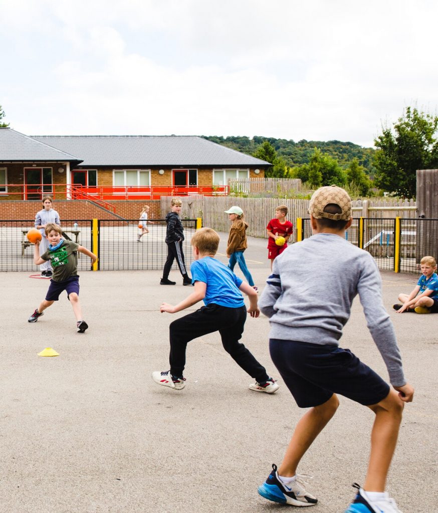 6 Dodgeball Games for Your PE Lessons 8 To win at dodgeball, pupils will need fast reactions.