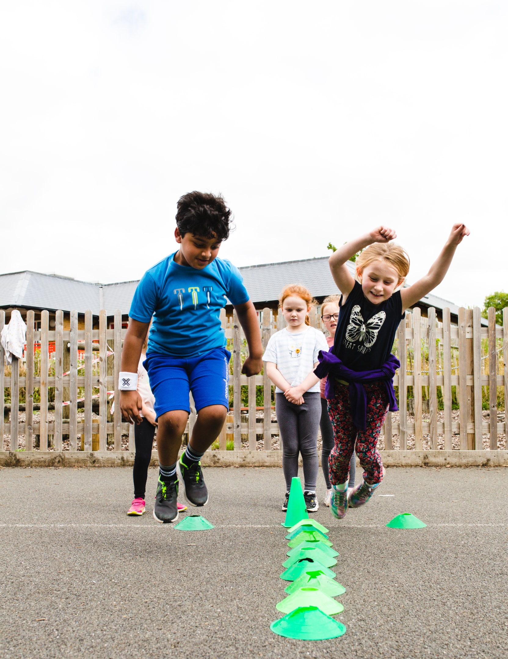 How to Cover Different School Sports in PE 2 Parents should provide encouragement for their kids to join in with sport at school.