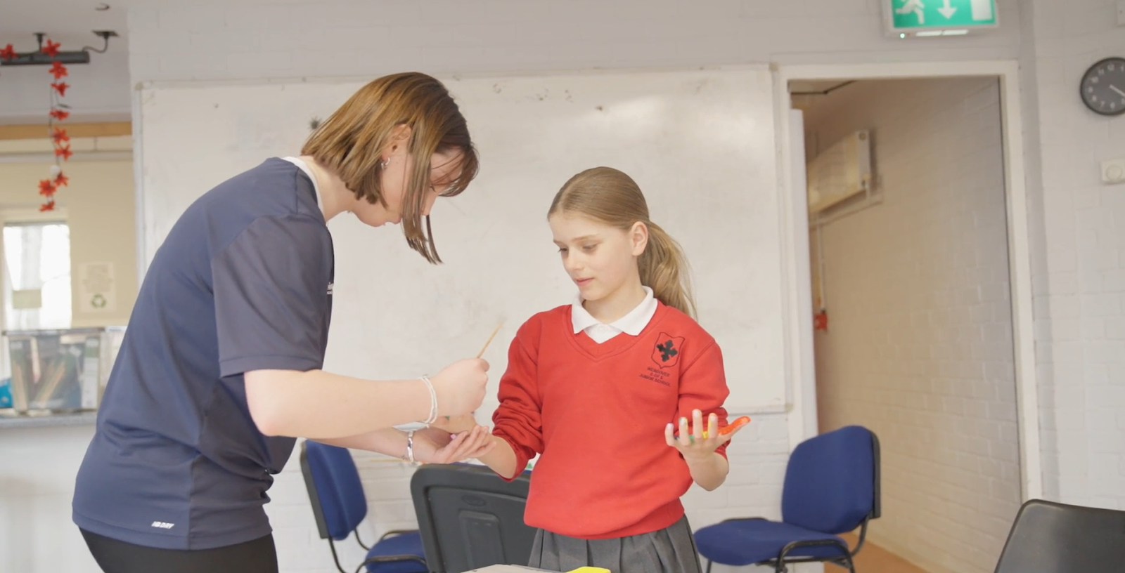 6 You'll Love Being a Premier Education Playworker 3 Playworker assisting a pupil