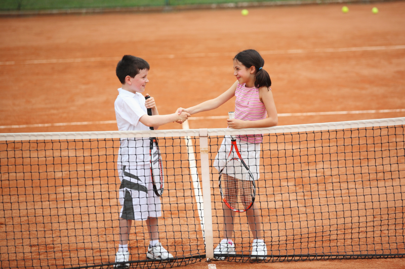 8 Tennis Games for Kids 2 kids with two rackets