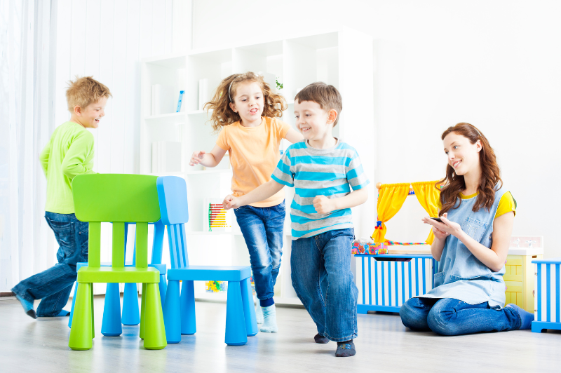 children playing musical chairs